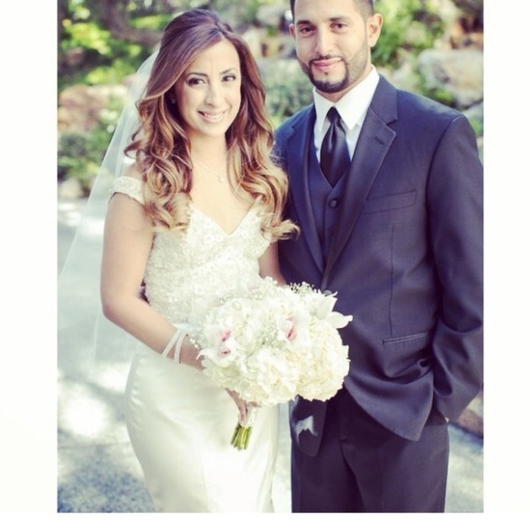 Lazaro Dresses & Skirts - Lazaro Off-the-Shoulder Wedding Dress